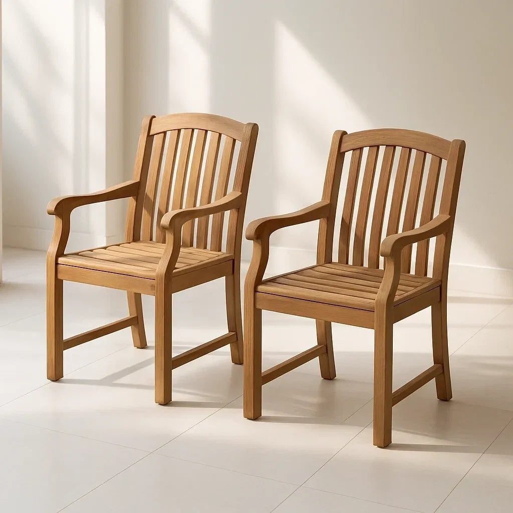 Chaises à manger de jardin lot de 2 chaises en bois massif avec accoudoirs finition naturelle 87x60x62 cm